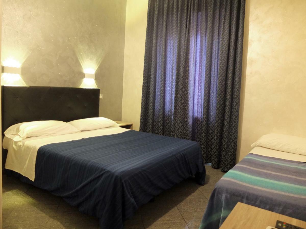 Hotel Planet Рим Екстериор снимка